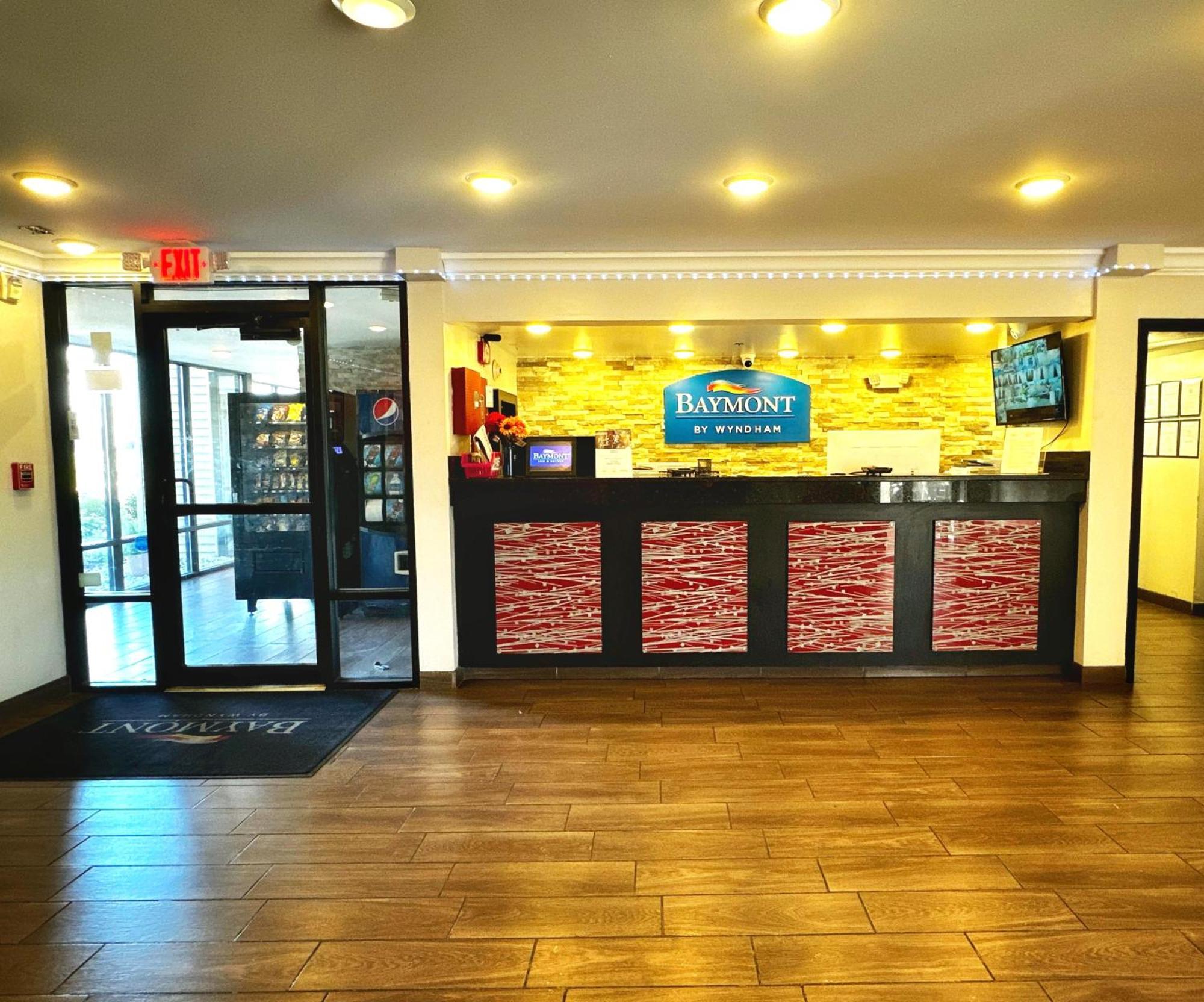 Baymont Inn And Suites By Wyndham Columbus / Near Osu Luaran gambar
