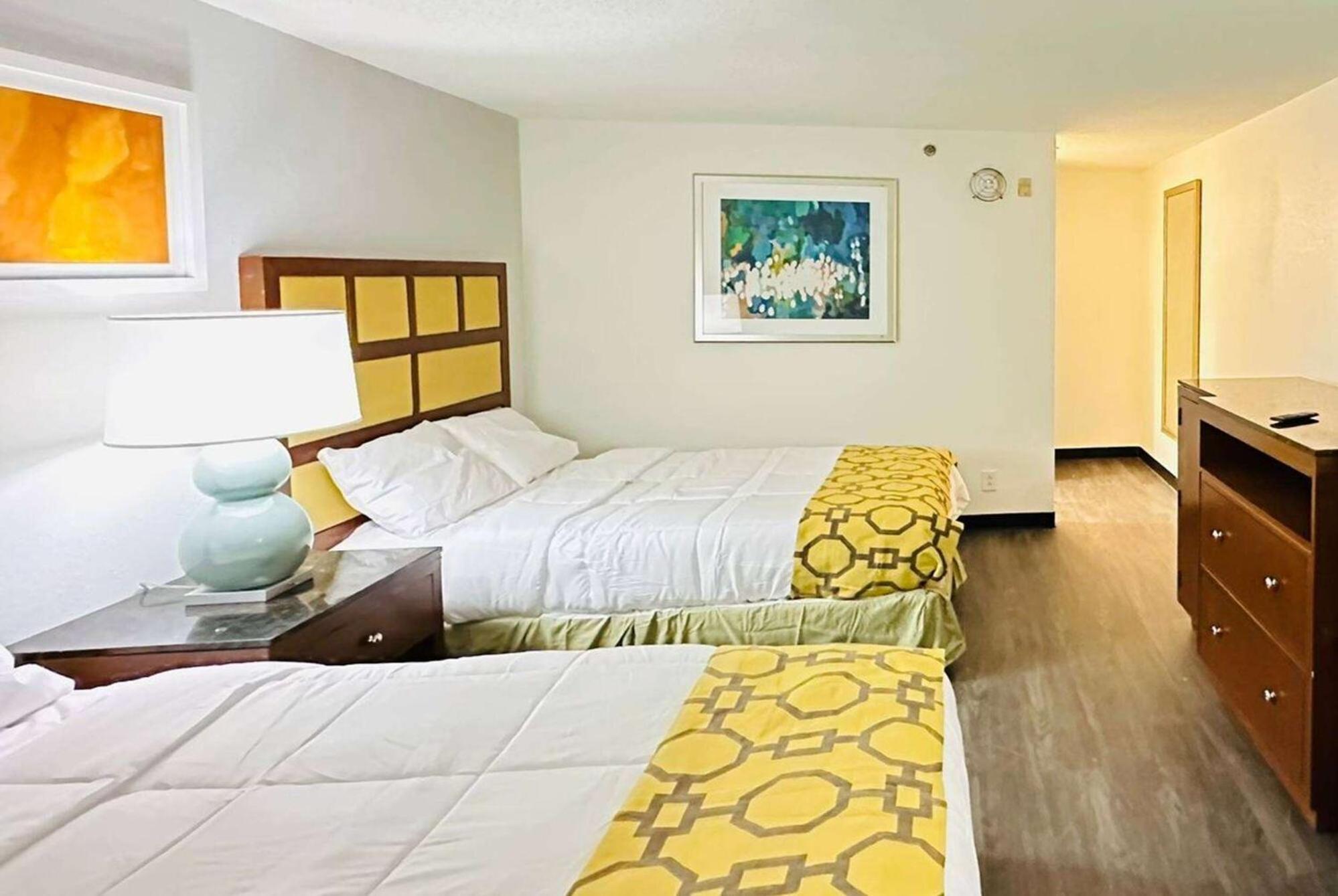 Baymont Inn And Suites By Wyndham Columbus / Near Osu Luaran gambar